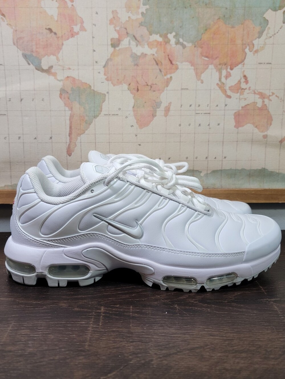 BRAND NEW Nike Air Max Plus Triple White Men's Size 10.5